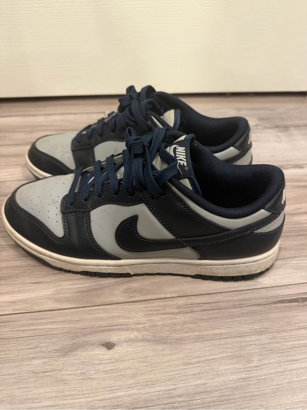 Nike Dunk Low Navy & Grey Sneakers – Men’s Size 8.5